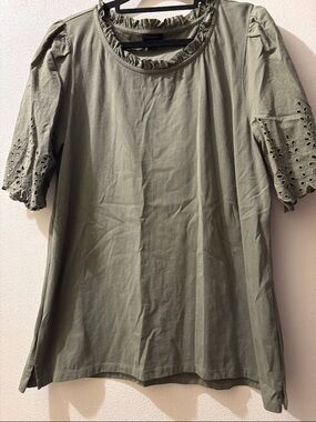 Talbots XL Olive Ruffle Neck Short Sleeve Tee with Eyelet Sleeves